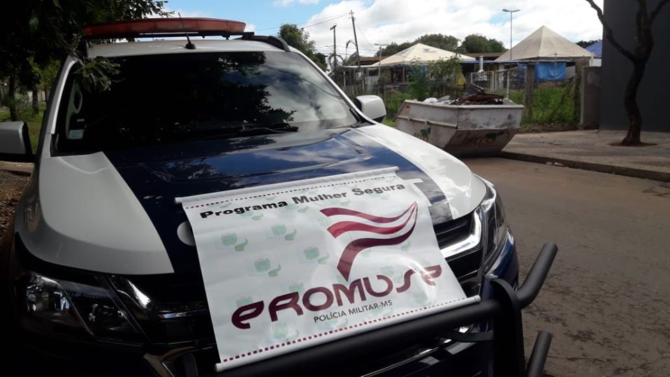 Sem aceitar fim de relação, homem ameaça ex com canivete e acaba preso em Bonito