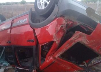 Considerado desaparecido pela família, caminhoneiro é encontrado morto em carro capotado às margens de rodovia